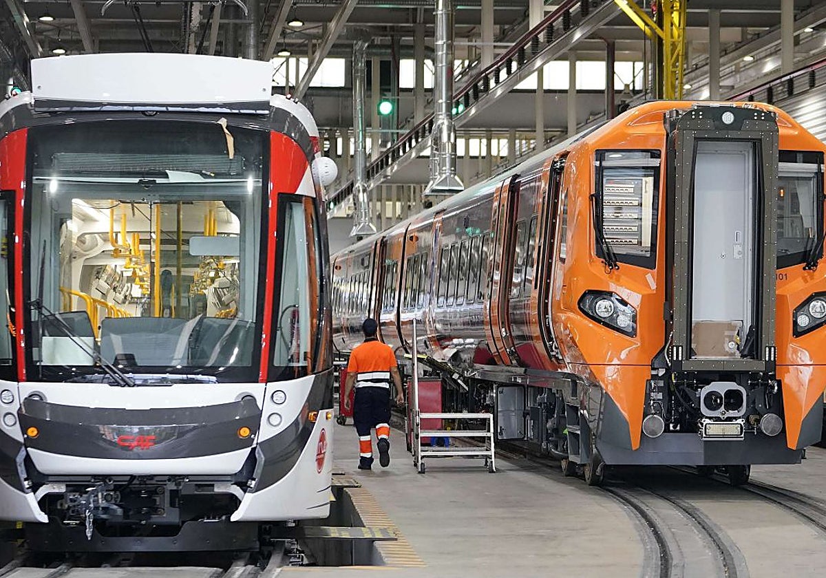 Fotografía que ilustra la noticia: CAF marca récord en Bolsa con una subida del 12,3% tras presentar resultados