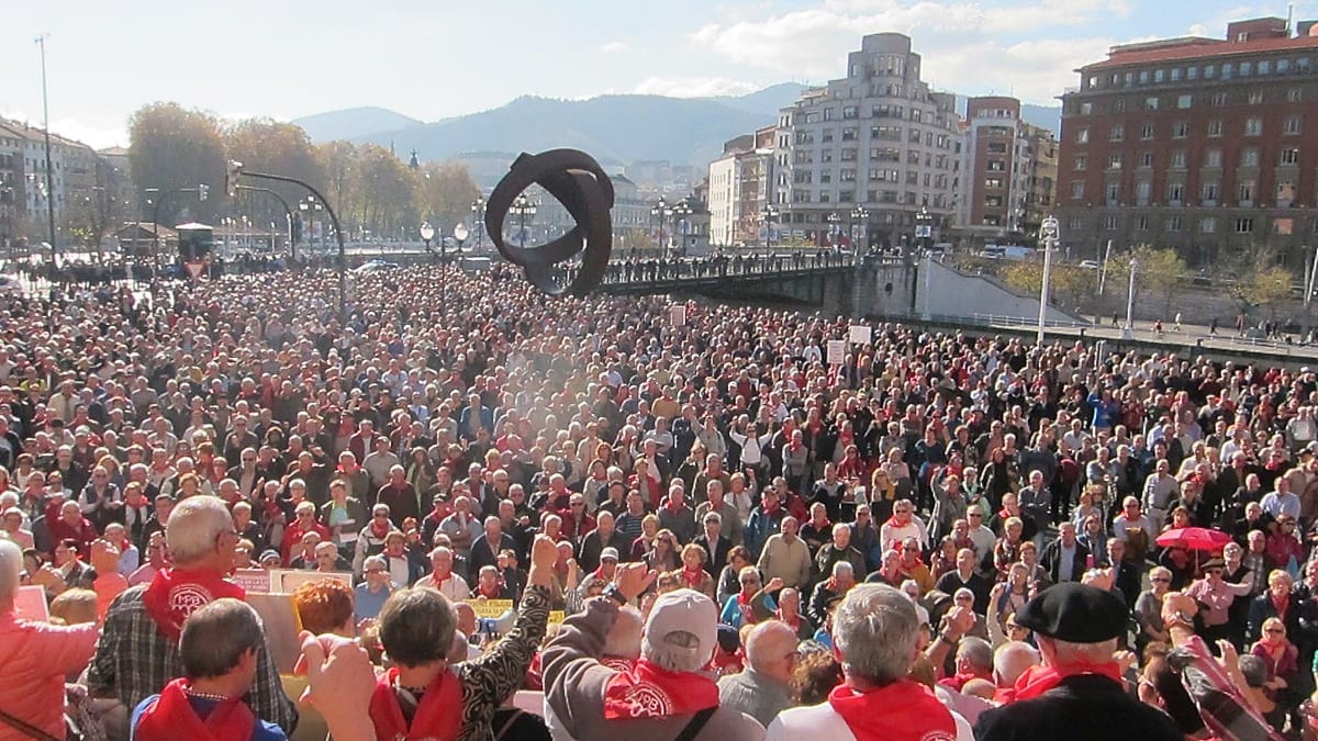 Fotografía que ilustra la noticia: Dos de cada diez vascos retirados cobran más de 3.000 euros de prestación