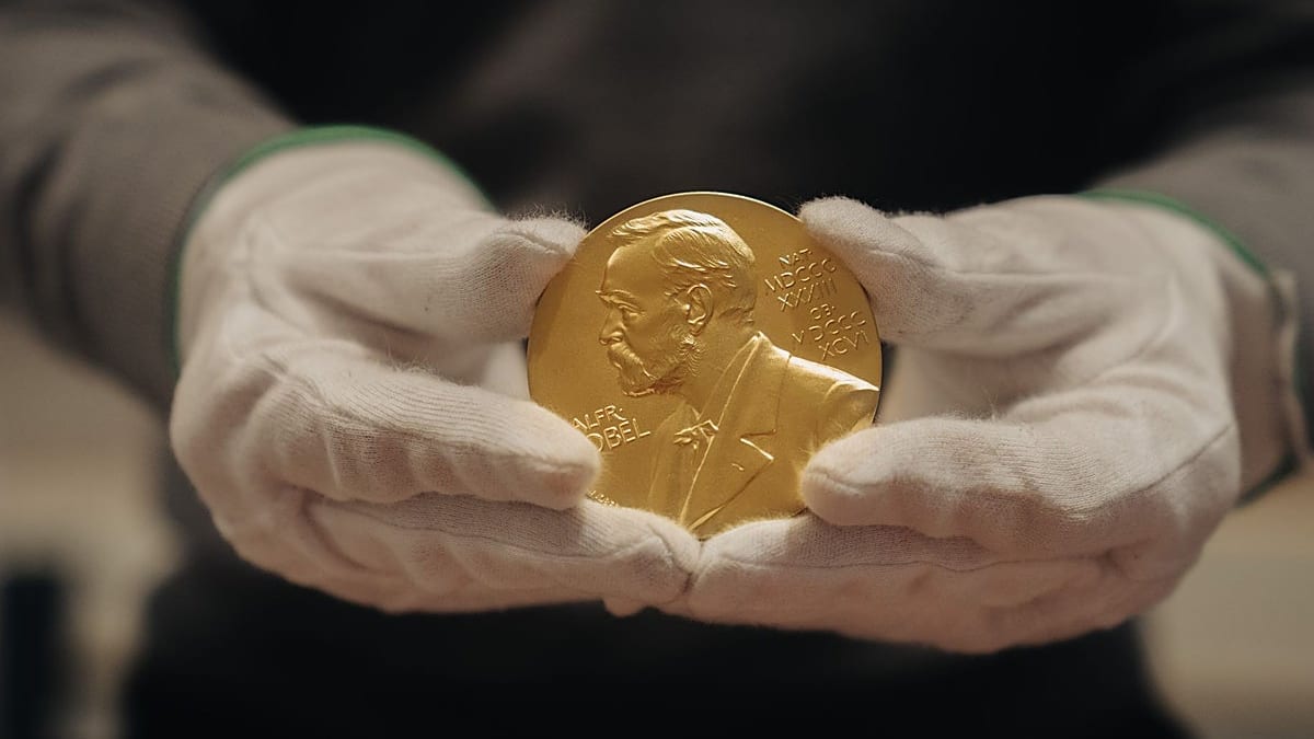 Fotografía que ilustra la noticia: Dos economistas estadounidenses, Nobel de Economía por sus estudios sobre perturbaciones como las crisis energéticas