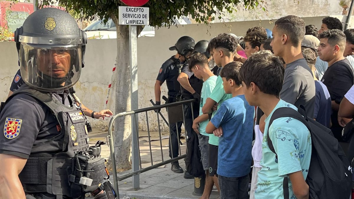 Fotografía que ilustra la noticia: El 2 de septiembre, pugna en las calles vascas: las concentraciones del PP por Ceuta se cruzarán con contraprotestas abertzales y antirracistas