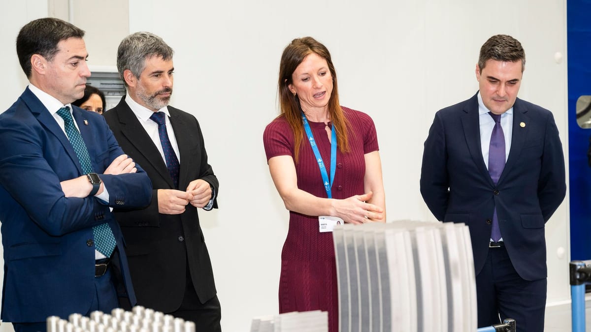 Fotografía que ilustra la noticia: El Gobierno vasco moviliza 678 millones de inversión privada con seis proyectos industriales tractor\u00f3nicos