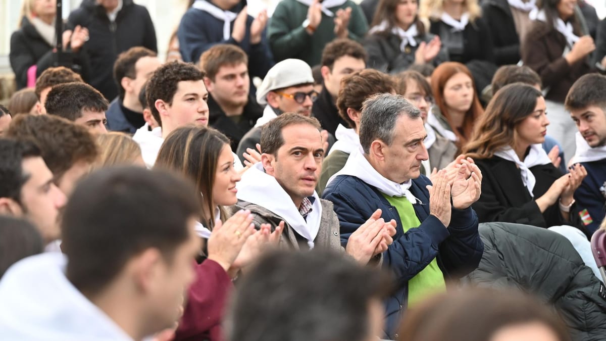 Fotografía que ilustra la noticia: El PNV releva a Etxanobe como candidata en Bizkaia y elige a Bengoetxea en plena pugna interna
