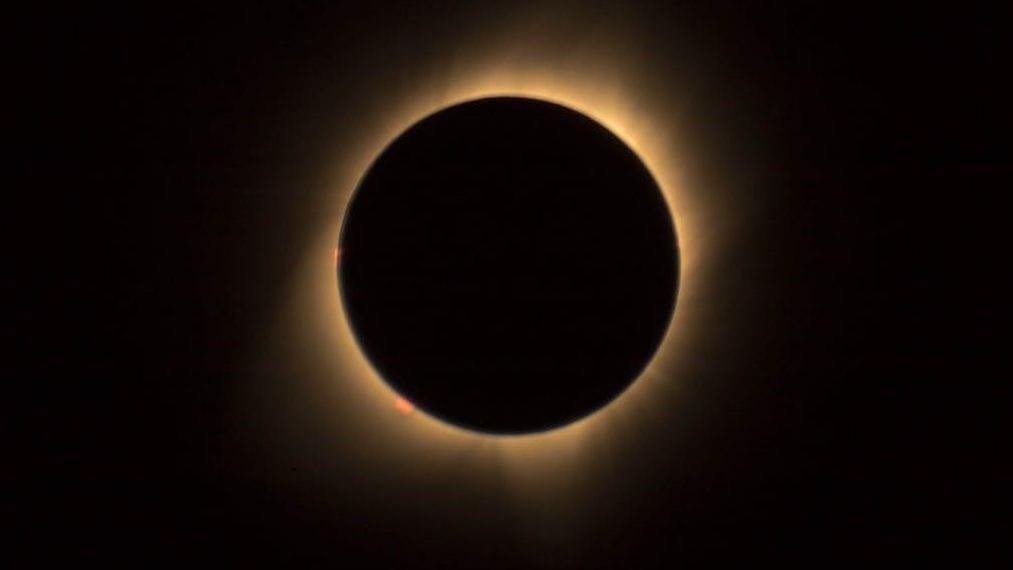 Fotografía que ilustra la noticia: Euskadi restringe la circulación de camiones de más de 7.500 kilos durante el eclipse del 12 de agosto
