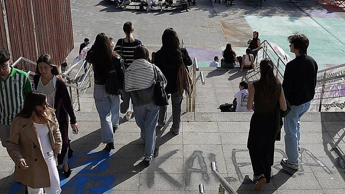 Fotografía que ilustra la noticia: Gipuzkoa bate su récord de jóvenes de 20 a 24 años inscritos como demandantes de empleo