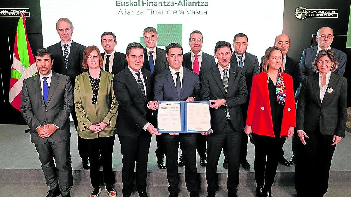 Fotografía que ilustra la noticia: Gobierno Vasco, Kutxabank y sus fundaciones inyectan 2.300 millones en la industria