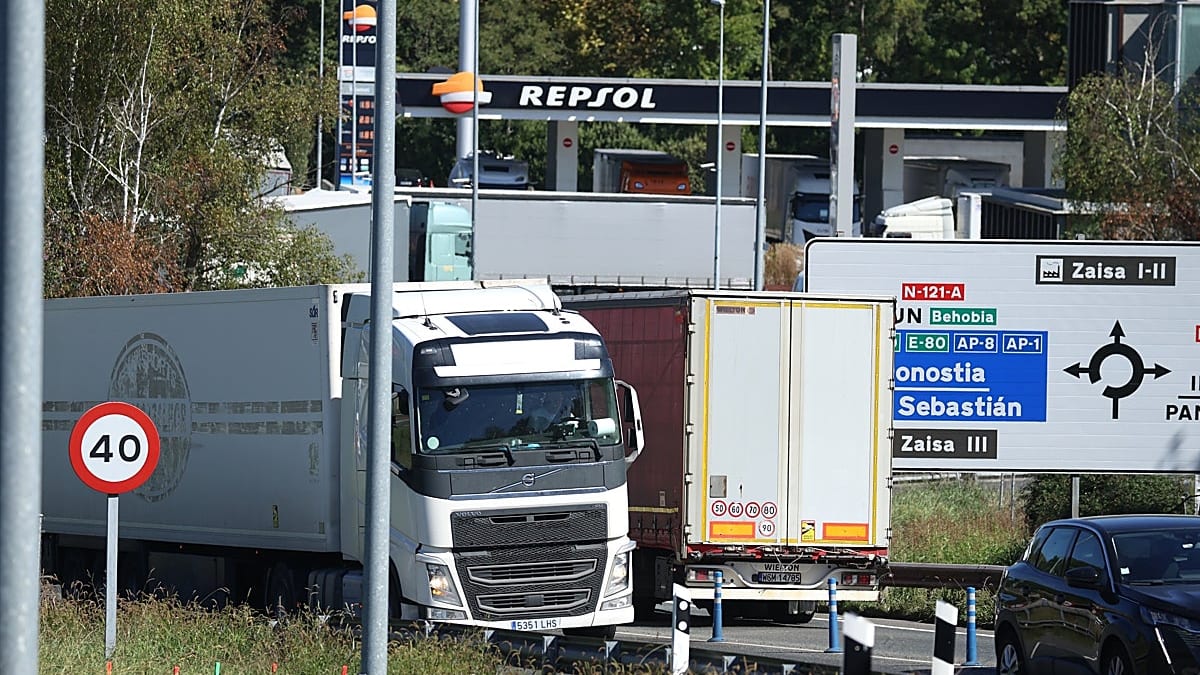 Fotografía que ilustra la noticia: La crisis del combustible en Francia dispara los ingresos de las gasolineras de Gipuzkoa