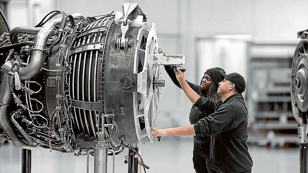 Fotografía que ilustra la noticia: La industria vasca de defensa y aeronáutica factura 1.270 millones, el 7% de España