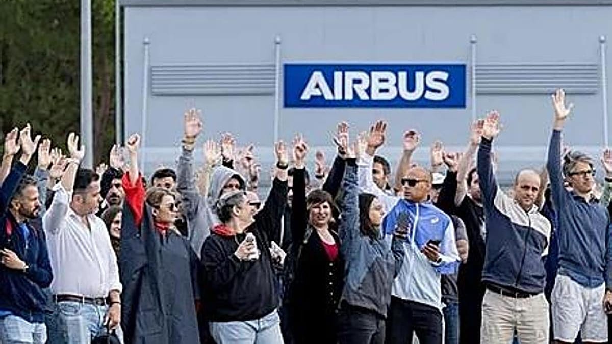 Fotografía que ilustra la noticia: La plantilla vasca de Airbus respalda el preacuerdo y desactiva la huelga en las plantas de España