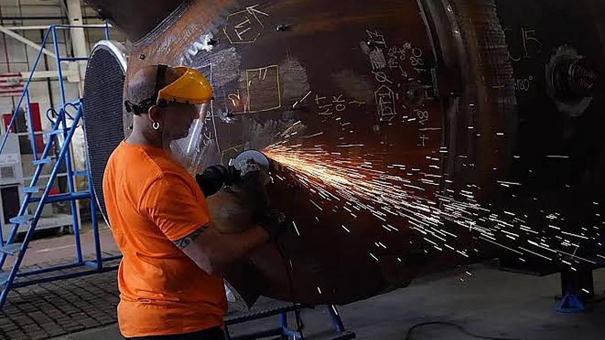 Fotografía que ilustra la noticia: La subida salarial pactada en convenio en Euskadi supera a la media estatal hasta septiembre