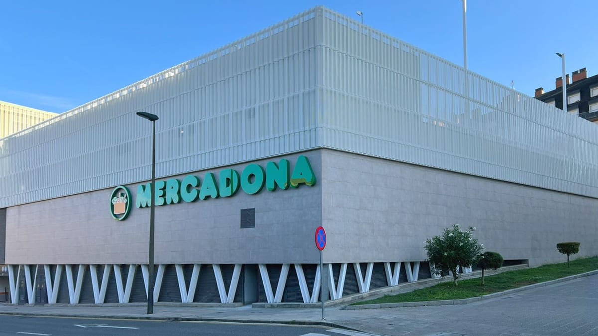 Fotografía que ilustra la noticia: Mercadona reabre su tienda de Miribilla en Bilbao tras una reforma de 1,9 millones