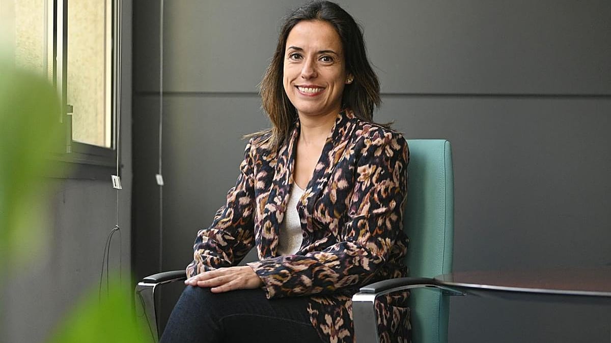 Fotografía que ilustra la noticia: Sara Buesa: «No corresponde al Gobierno Vasco establecer el SMI; el foro es la negociación colectiva»
